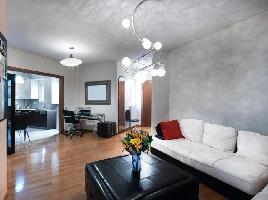 אתונה Acropolis Elegant Apartment מראה חיצוני תמונה